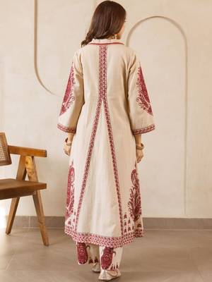 Women Paisley Printed Regular Pure Cotton Kurta with Trousers 4
