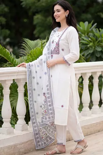 Women Ethnic Motifs Embroidered Regular Thread Work Pure Cotton Kurta with Trousers & With Dupatta