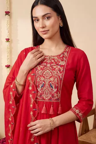 Women Ethnic Motifs Embroidered Empire Thread Work Kurta with Trousers & With Dupatta