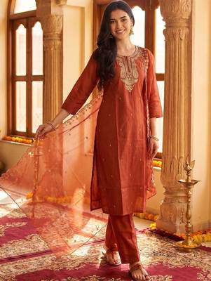 Women Ethnic Motifs Embroidered Regular Thread Work Kurta with Trousers & With Dupatta 2