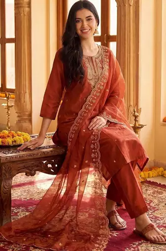 Women Ethnic Motifs Embroidered Regular Thread Work Kurta with Trousers & With Dupatta