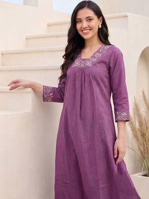 Women Ethnic Motifs Embroidered Regular Thread Work Pure Cotton Kurta with Trousers 5