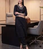 Women Ethnic Motifs Embroidered Regular Kurta with Trousers