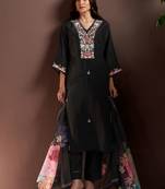 Women Floral Embroidered Regular Thread Work Kurta with Trousers & With Dupatta