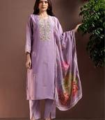 Women Floral Embroidered Regular Thread Work Kurta with Trousers & With Dupatta
