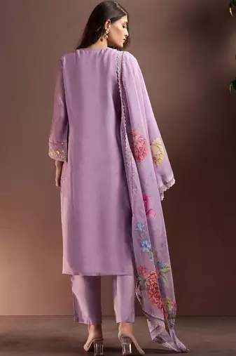 Women Floral Embroidered Regular Thread Work Kurta with Trousers & With Dupatta