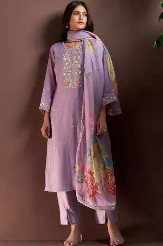 Women Floral Embroidered Regular Thread Work Kurta with Trousers & With Dupatta