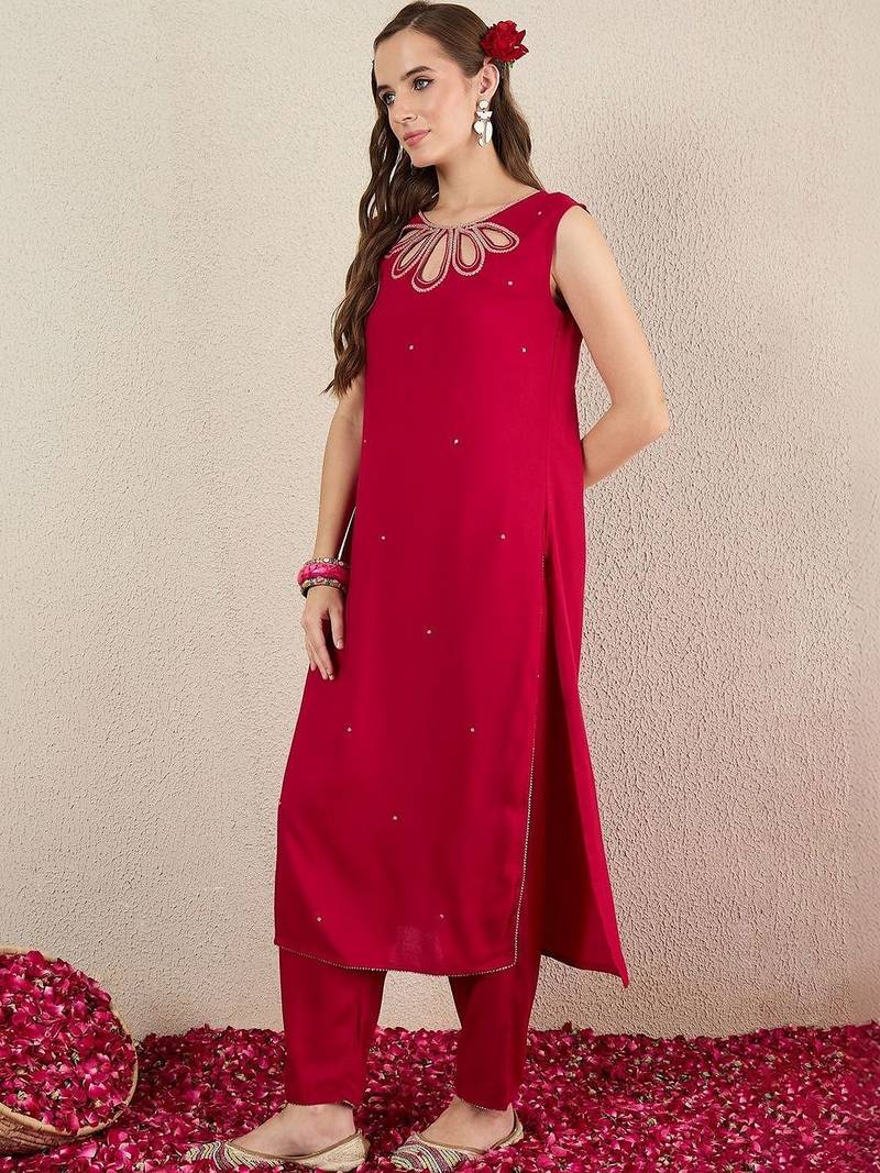 Women Embroidered Regular Thread Work Kurta with Trousers