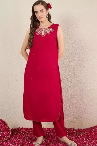 Women Embroidered Regular Thread Work Kurta with Trousers