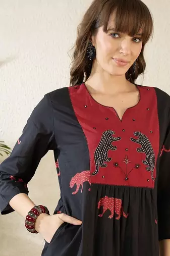 Women Animal Printed Empire Thread Work Pure Cotton Kurta with Trousers