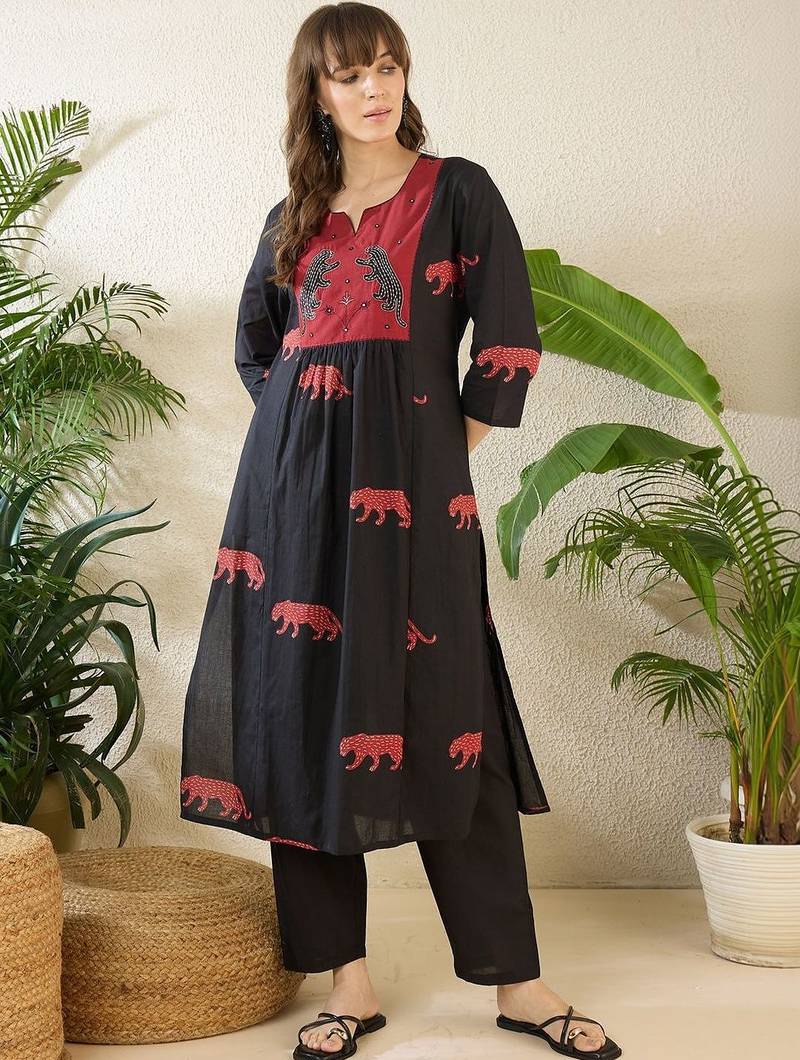 Women Animal Printed Empire Thread Work Pure Cotton Kurta with Trousers