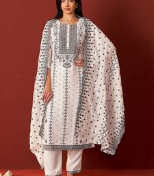 Women Ethnic Motifs Printed Regular Kurta with Trousers & With Dupatta