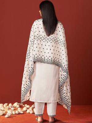 Women Ethnic Motifs Printed Regular Kurta with Trousers & With Dupatta 3