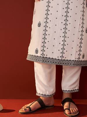 Women Ethnic Motifs Printed Regular Kurta with Trousers & With Dupatta 5