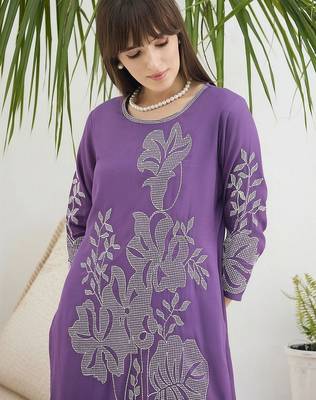 Women Floral Embroidered Regular Kurta with Trousers 2