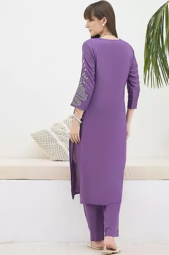 Women Floral Embroidered Regular Kurta with Trousers