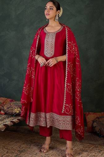 Women Ethnic Motifs Embroidered Regular Kurta with Trousers & With Dupatta