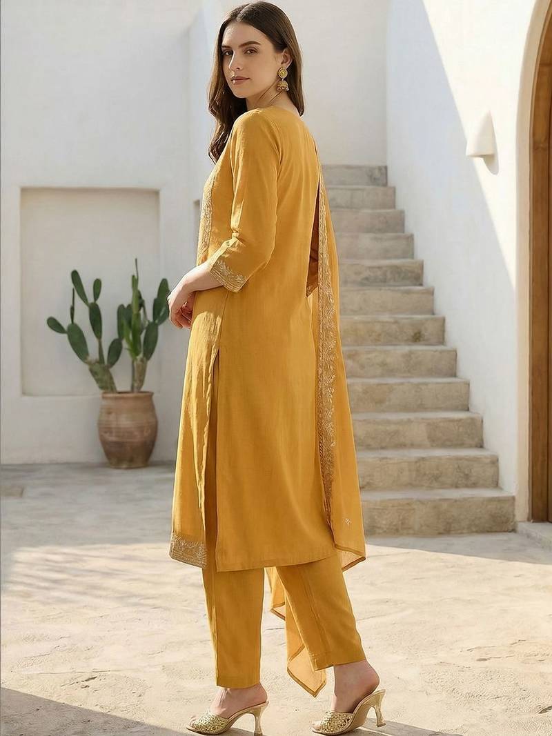 Women Ethnic Motifs Embroidered Regular Thread Work Pure Cotton Kurta with Trousers & With Dupatta