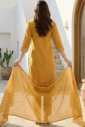 Women Ethnic Motifs Embroidered Regular Thread Work Pure Cotton Kurta with Trousers & With Dupatta