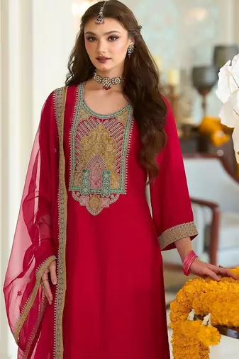 Women Ethnic Motifs Embroidered Regular Thread Work Kurta with Trousers & With Dupatta