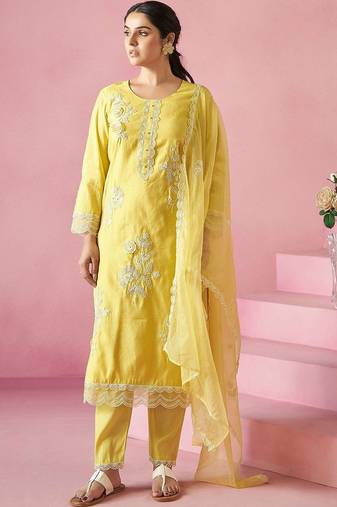 Women Floral Embroidered Regular Thread Work Kurta with Trousers & With Dupatta