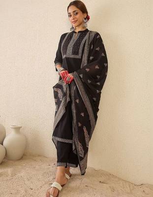 Women Ethnic Motifs Embroidered Regular Thread Work Pure Cotton Kurta with Trousers & With Dupatta 1