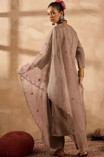 Women Ethnic Motifs Embroidered Regular Thread Work Kurta with Trousers & With Dupatta