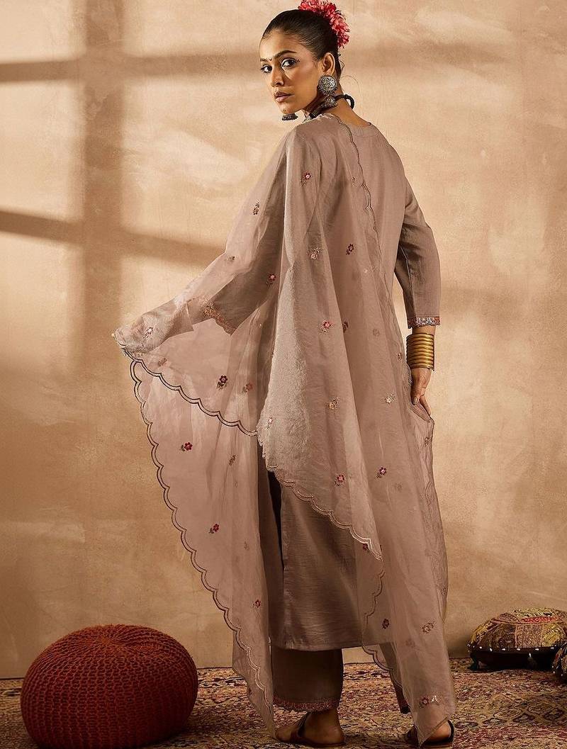 Women Ethnic Motifs Embroidered Regular Thread Work Kurta with Trousers & With Dupatta