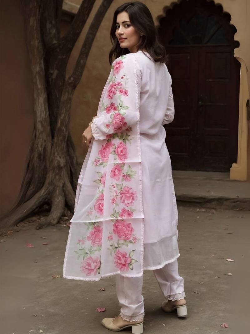 Women Floral Embroidered Regular Thread Work Kurta with Trousers & With Dupatta