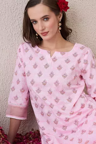 Women Floral Printed Regular Pure Cotton Kurta with Trousers
