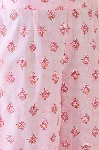 Women Floral Printed Regular Pure Cotton Kurta with Trousers