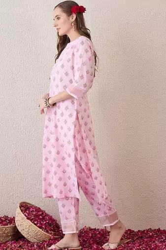 Women Floral Printed Regular Pure Cotton Kurta with Trousers