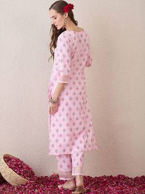 Women Floral Printed Regular Pure Cotton Kurta with Trousers 7
