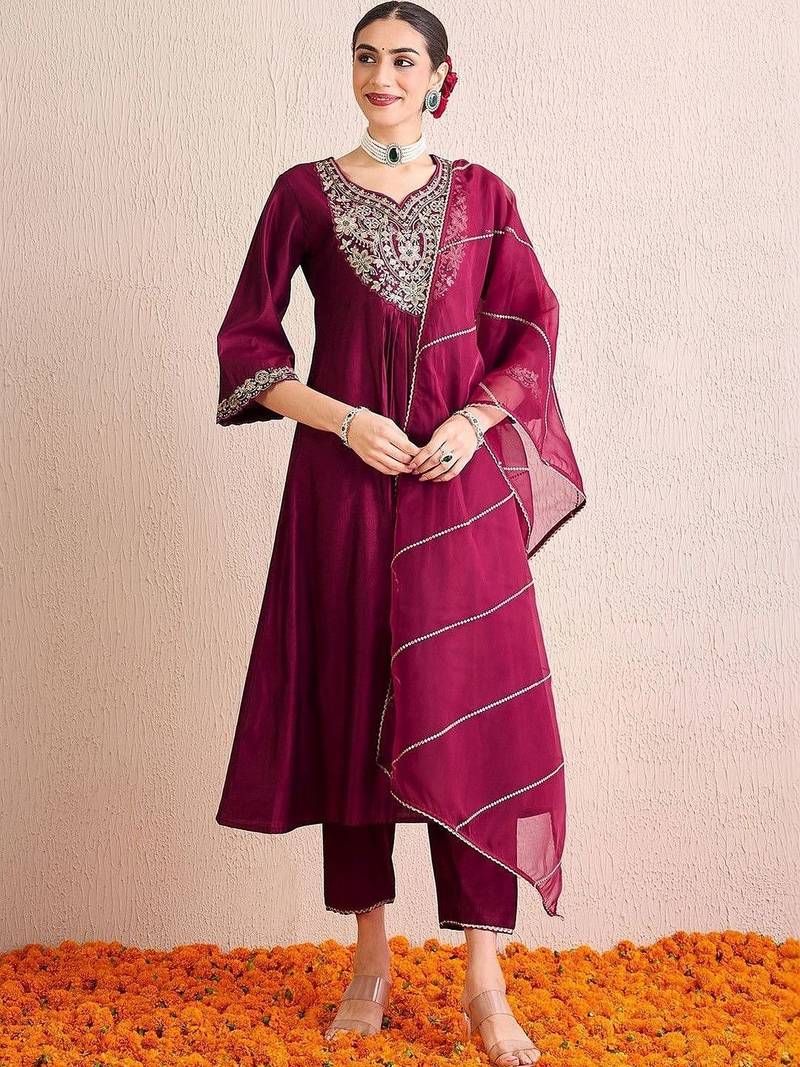 Women Ethnic Motifs Embroidered Regular Liva Kurta with Trousers & With Dupatta