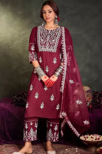 Women Ethnic Motifs Embroidered Regular Thread Work Kurta with Trousers & With Dupatta