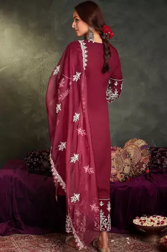 Women Ethnic Motifs Embroidered Regular Thread Work Kurta with Trousers & With Dupatta