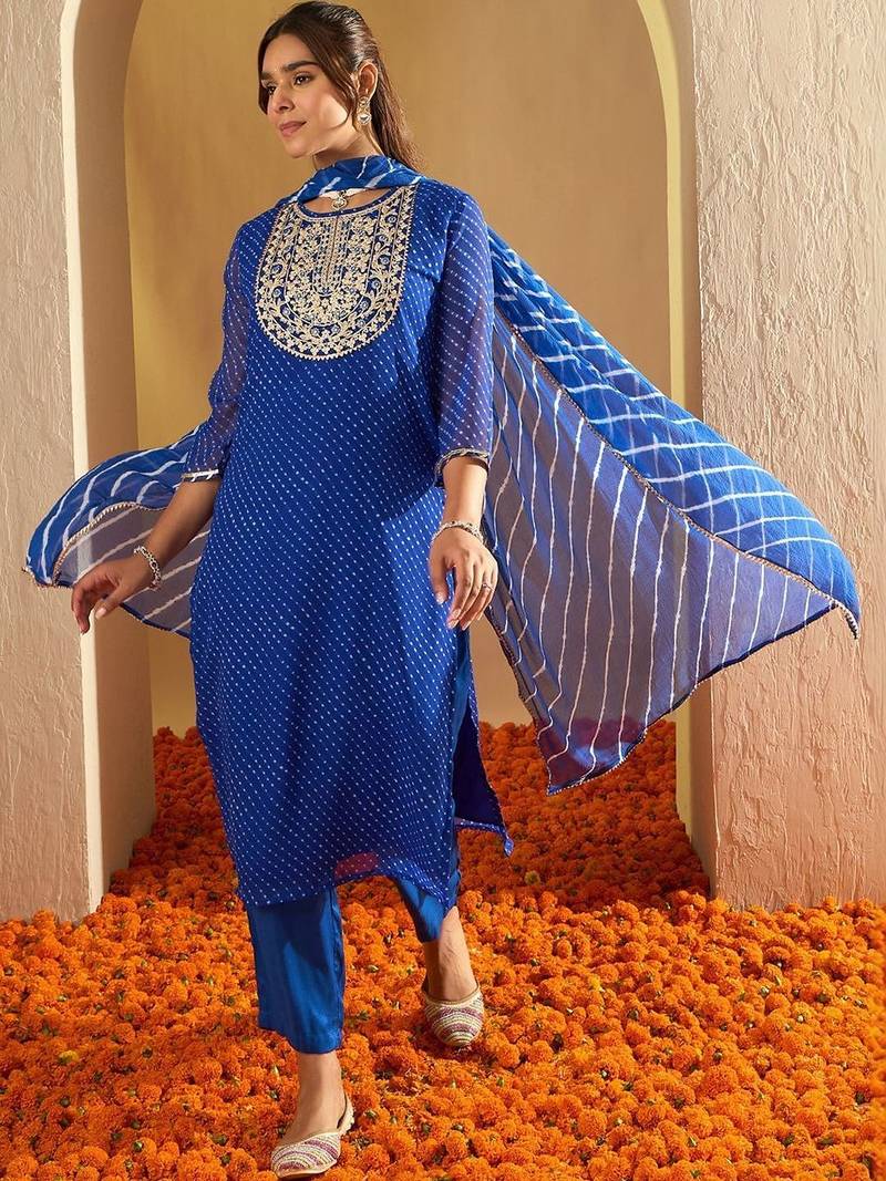 Ethnic Motifs Printed Regular Kurta with Trousers & With Dupatta