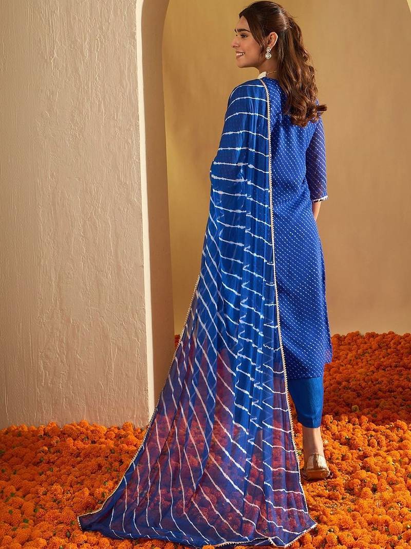 Ethnic Motifs Printed Regular Kurta with Trousers & With Dupatta