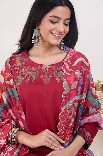 Women Floral Embroidered Regular Thread Work Kurta with Palazzos & With Dupatta