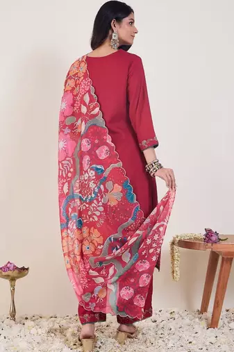 Women Floral Embroidered Regular Thread Work Kurta with Palazzos & With Dupatta