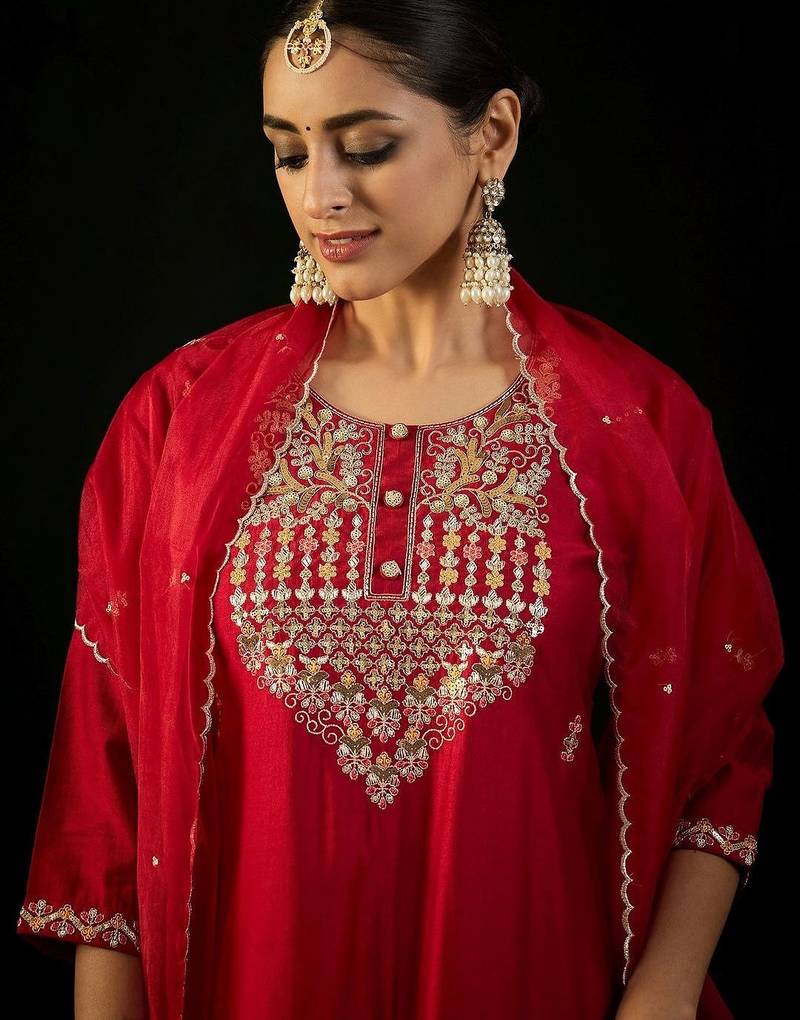 Women Ethnic Motifs Embroidered Regular Sequinned Liva Kurta with Trousers & With Dupatta