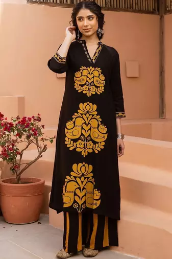 Women Ethnic Motifs Printed Regular Kurta with Palazzos