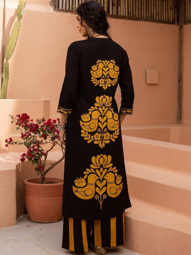 Women Ethnic Motifs Printed Regular Kurta with Palazzos