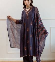 Women Ethnic Motifs Embroidered Regular Thread Work Kurta with Trousers & With Dupatta