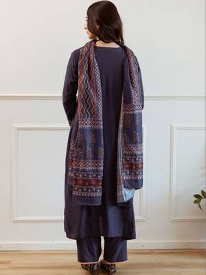 Women Ethnic Motifs Embroidered Regular Thread Work Kurta with Trousers & With Dupatta 5