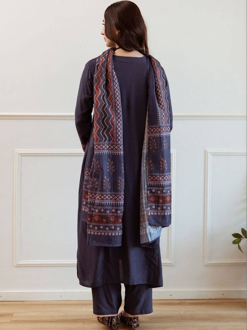 Women Ethnic Motifs Embroidered Regular Thread Work Kurta with Trousers & With Dupatta