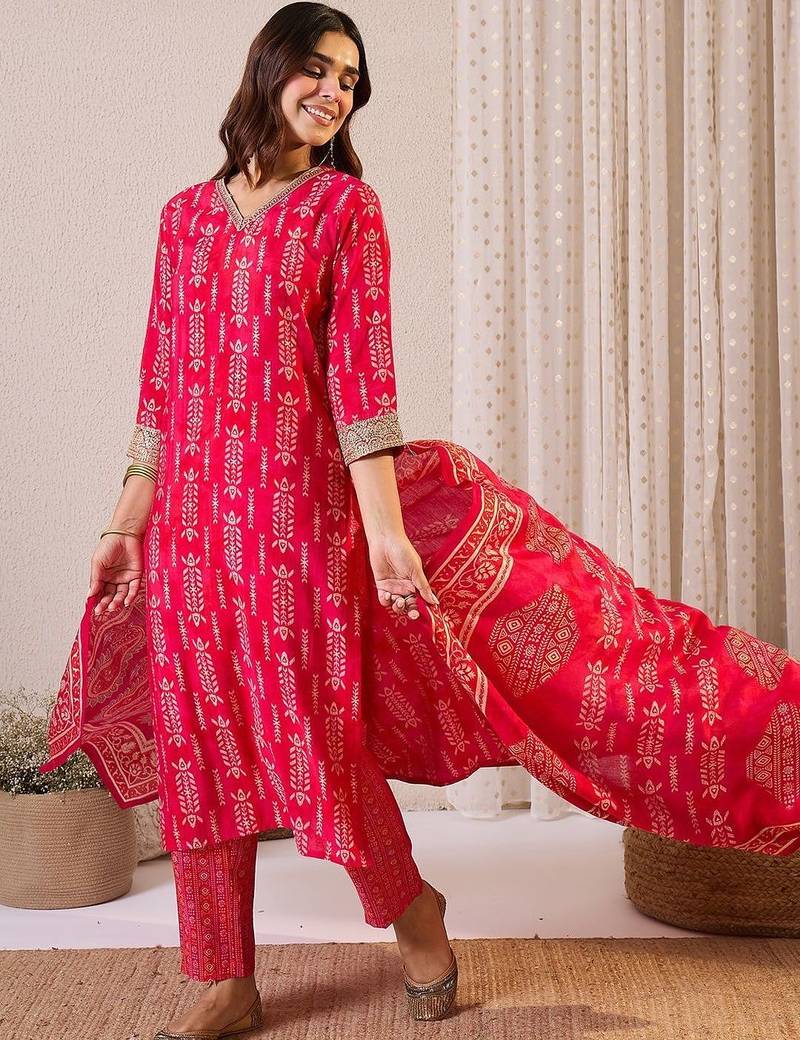Women Ethnic Motifs Printed Regular Thread Work Chanderi Silk Kurta with Trousers & With Dupatta