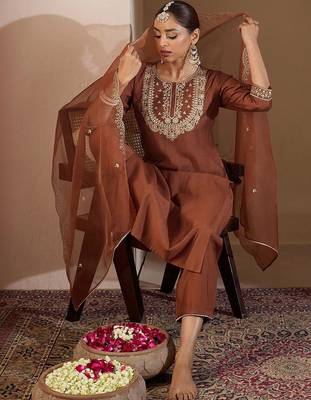 Women Ethnic Motifs Embroidered Regular Liva Kurta with Trousers & With Dupatta 1