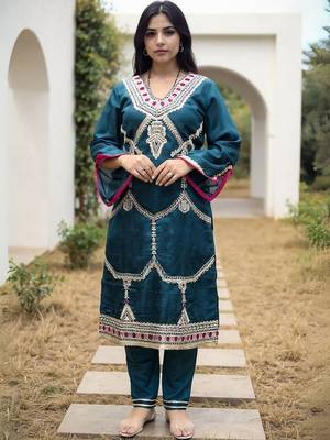Women Ethnic Motifs Embroidered Regular Gotta Patti Kurta with Trousers 1