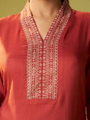 Women Ethnic Motifs Embroidered Regular Thread Work Kurta with Trousers & With Dupatta 4